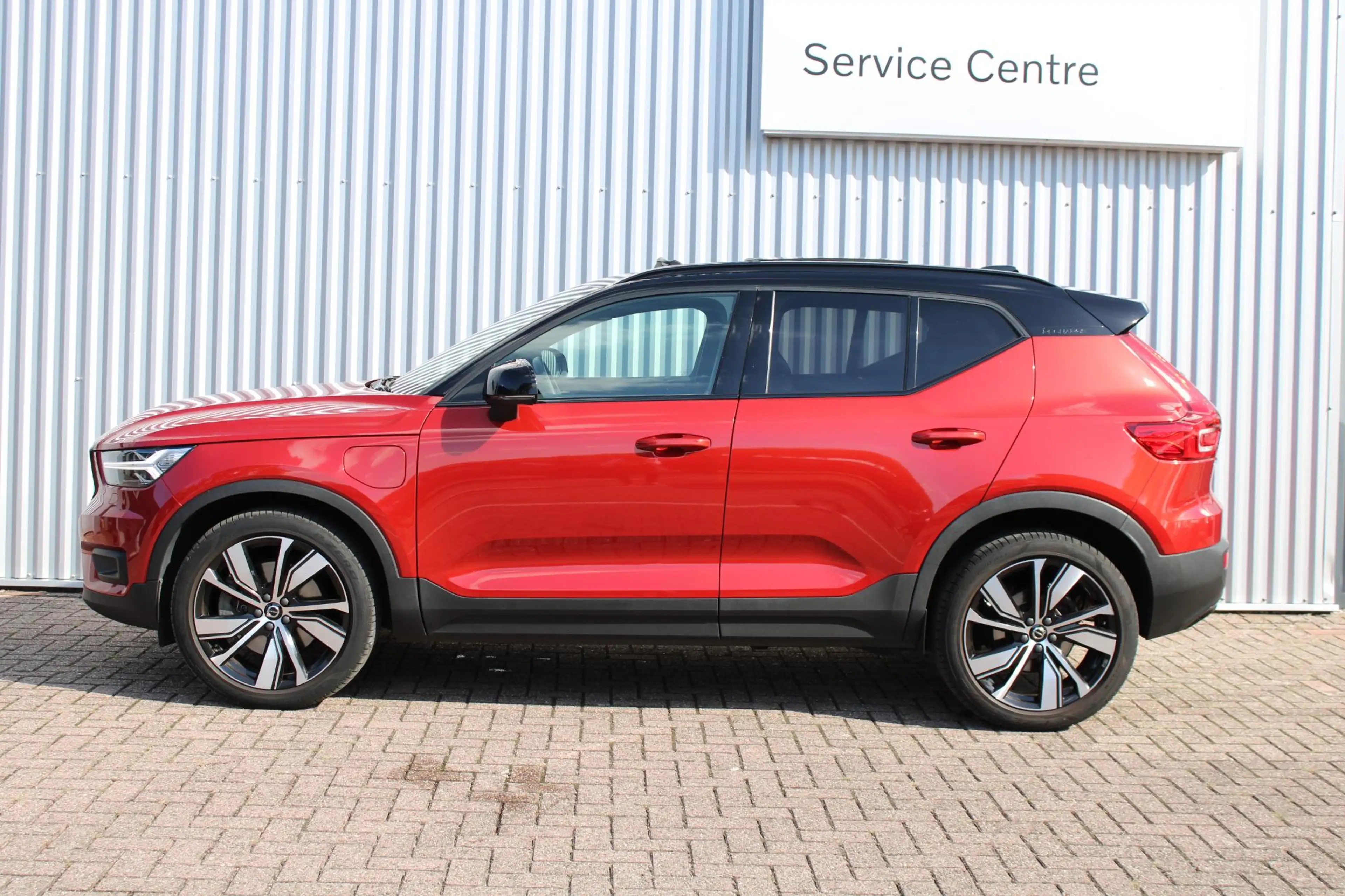 Volvo XC40 1.5 T4 Recharge R-Design | Panoramadak | Adaptieve — photo 4
