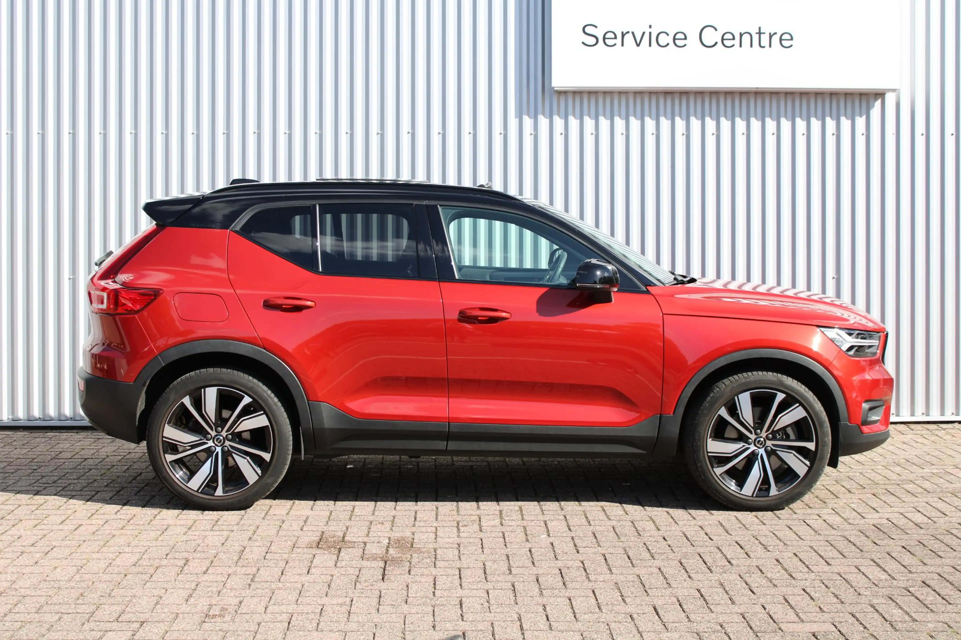 Volvo XC40 1.5 T4 Recharge R-Design | Panoramadak | Adaptieve — photo 6