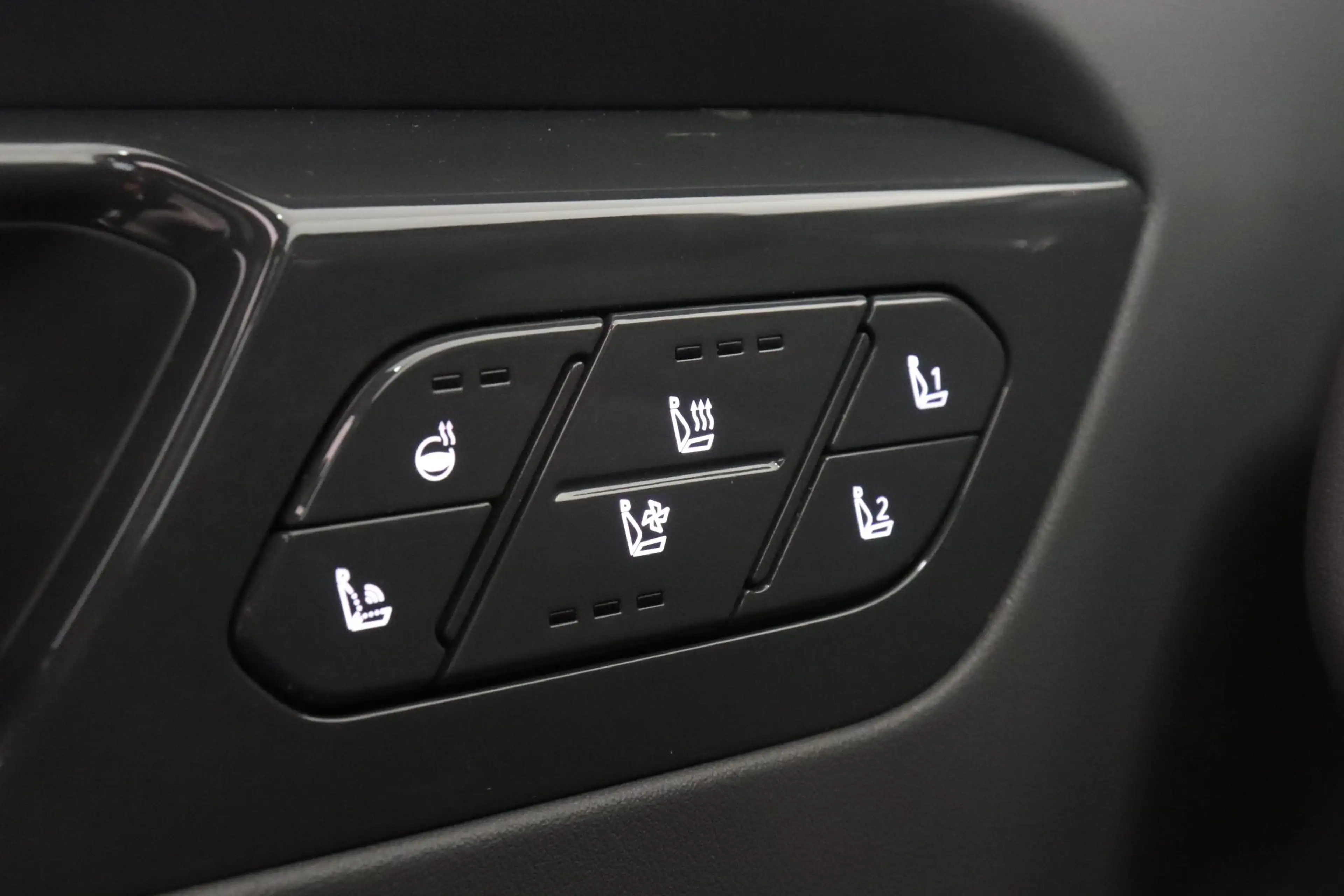 Kia EV9 Launch Edition GT-Line AWD 6p. 99.8 kWh | Panorama — photo 35