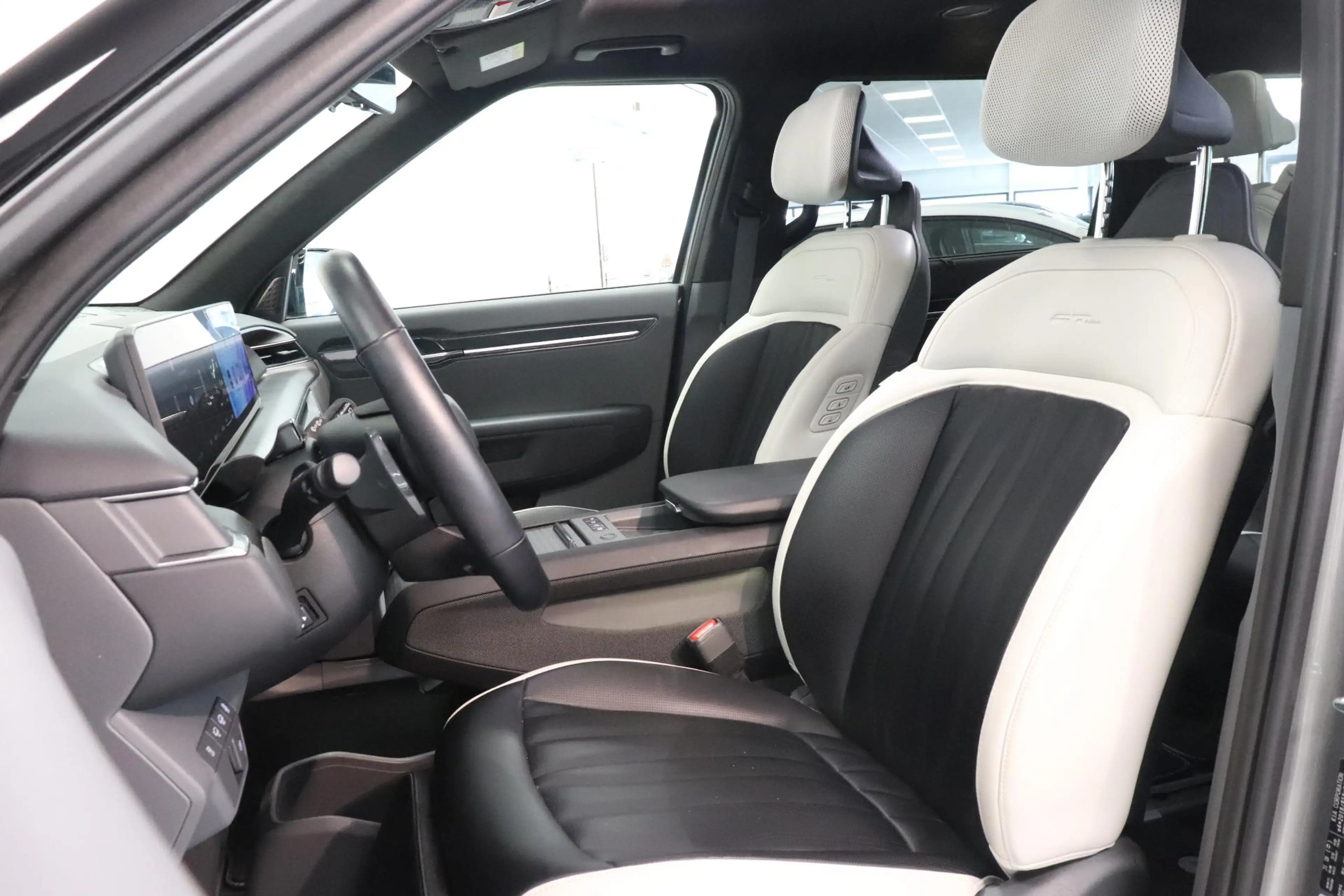 Kia EV9 Launch Edition GT-Line AWD 6p. 99.8 kWh | Panorama — photo 8