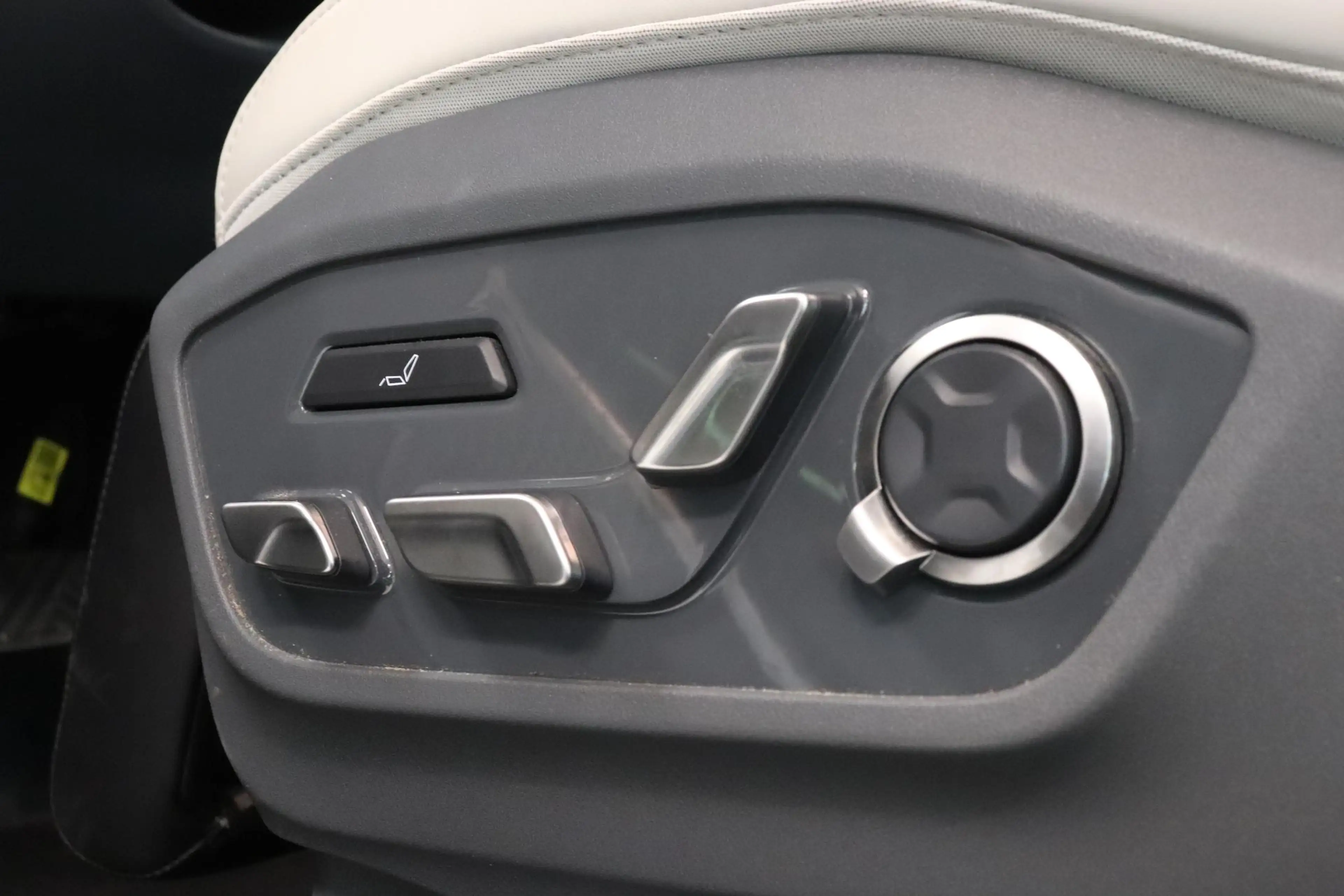 Kia EV9 Launch Edition GT-Line AWD 6p. 99.8 kWh | Panorama — photo 49