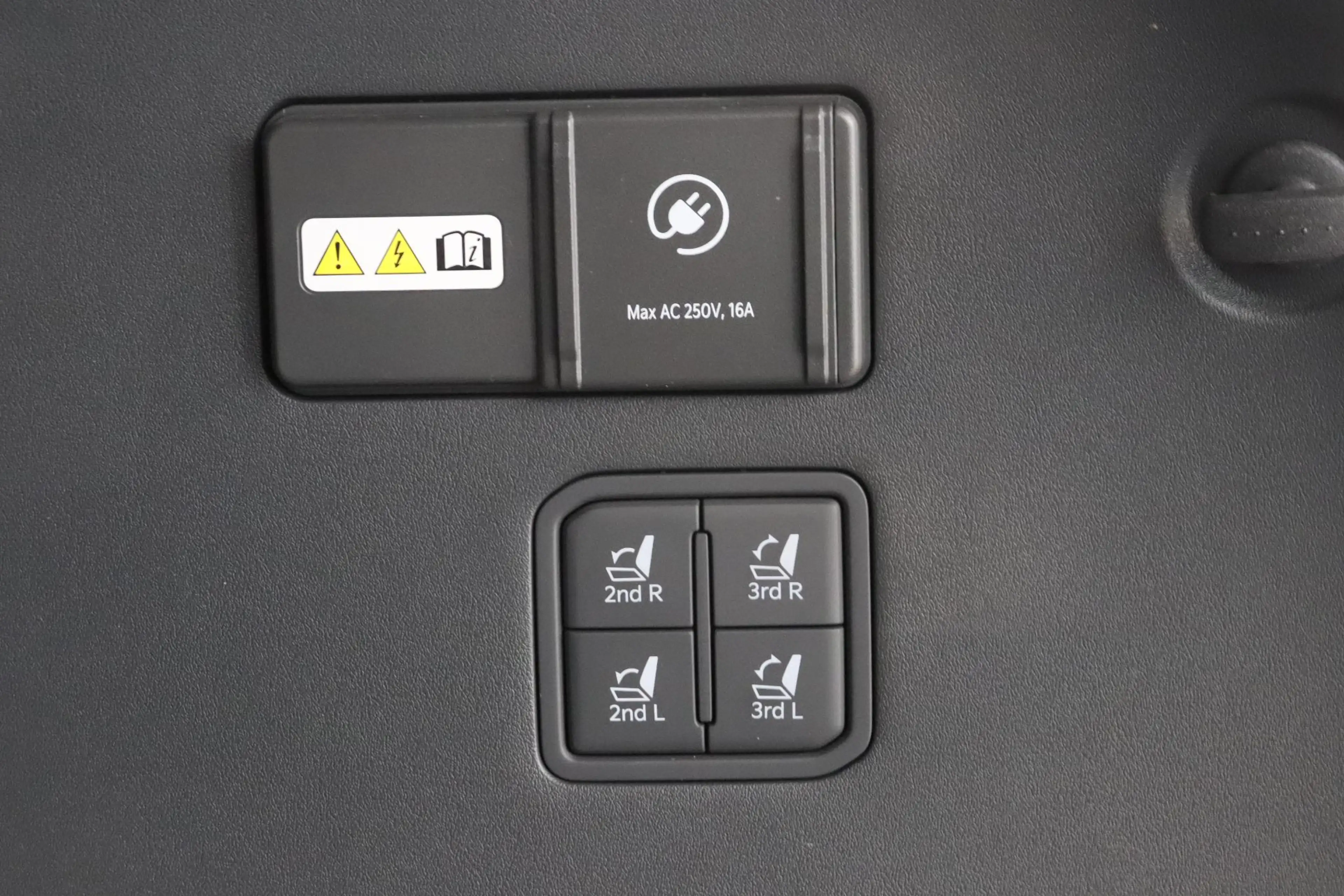 Kia EV9 Launch Edition GT-Line AWD 6p. 99.8 kWh | Panorama — photo 37