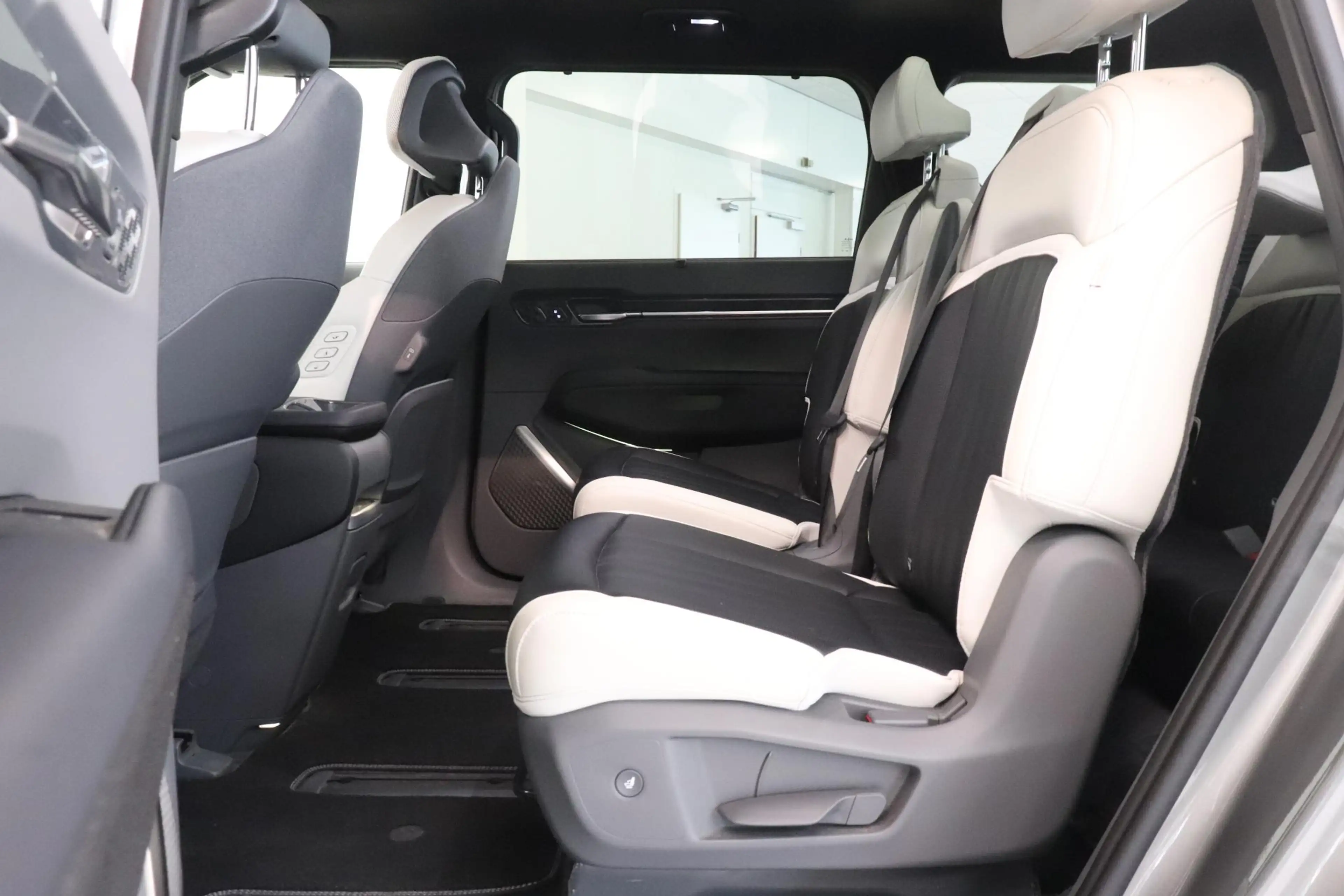 Kia EV9 Launch Edition GT-Line AWD 6p. 99.8 kWh | Panorama — photo 9