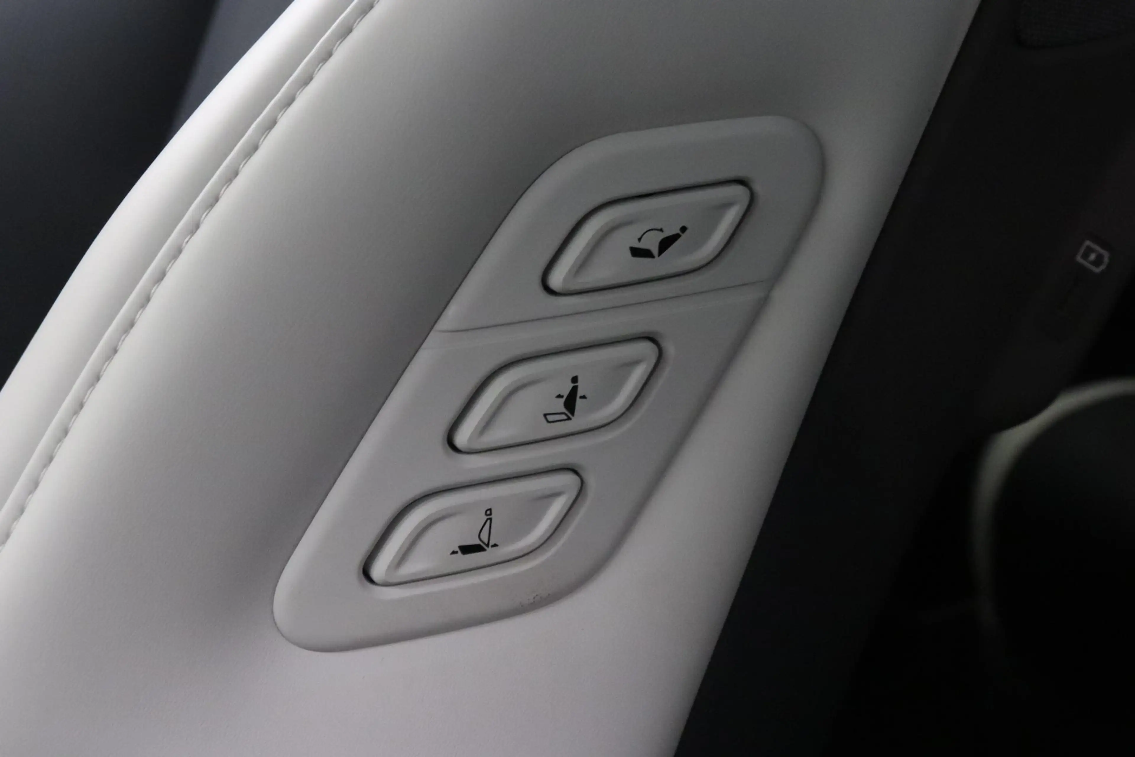 Kia EV9 Launch Edition GT-Line AWD 6p. 99.8 kWh | Panorama — photo 32
