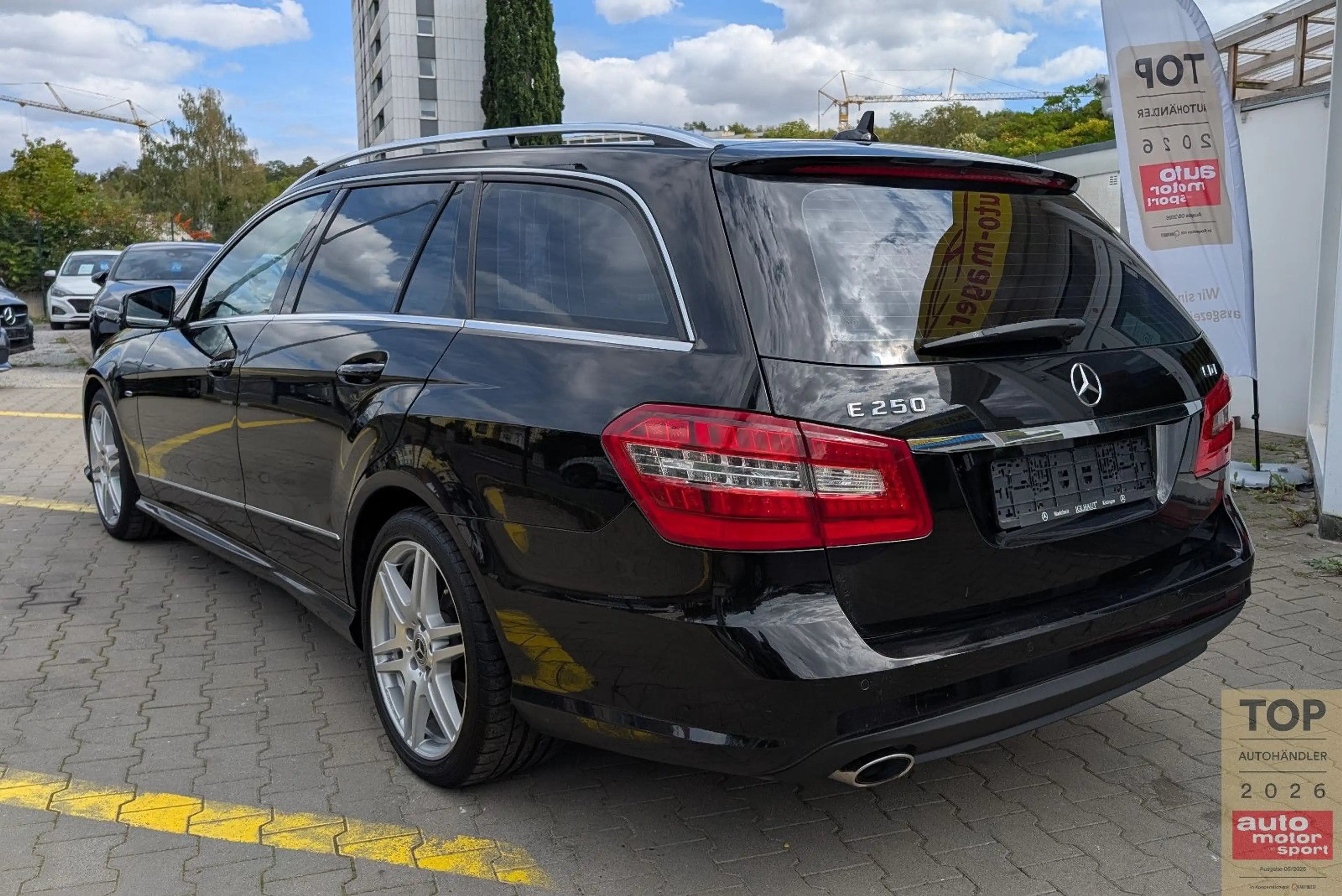 Mercedes-Benz E 250 CDI T AMG-Line Avantga*2Hd*BiXe*SD*AHK*Luft — photo 7