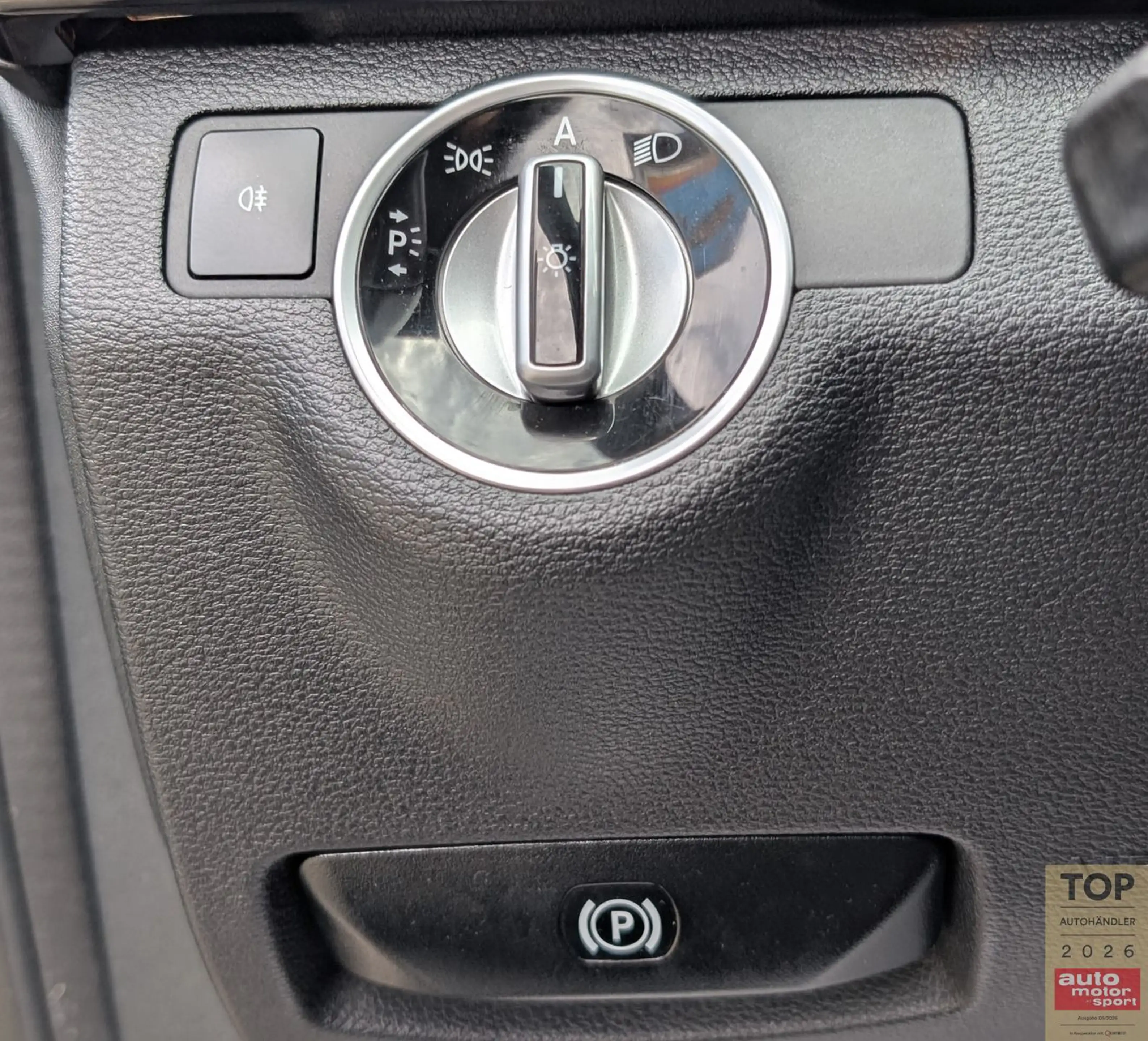 Mercedes-Benz E 250 CDI T AMG-Line Avantga*2Hd*BiXe*SD*AHK*Luft — photo 26