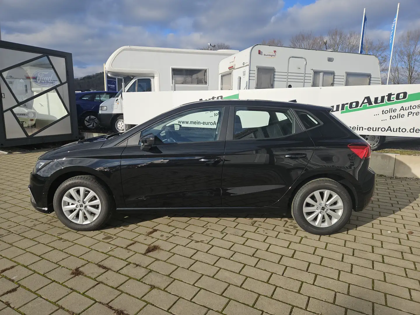 SEAT Ibiza Reference Salta 1.0 MPi LED PDC Navi App Schwarz - 2