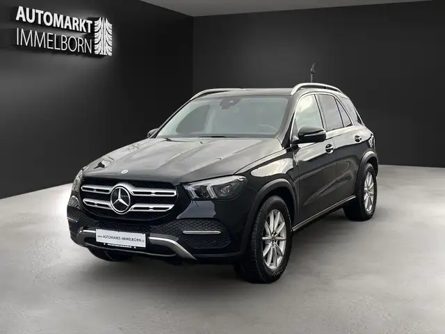Mercedes-Benz GLE view 3