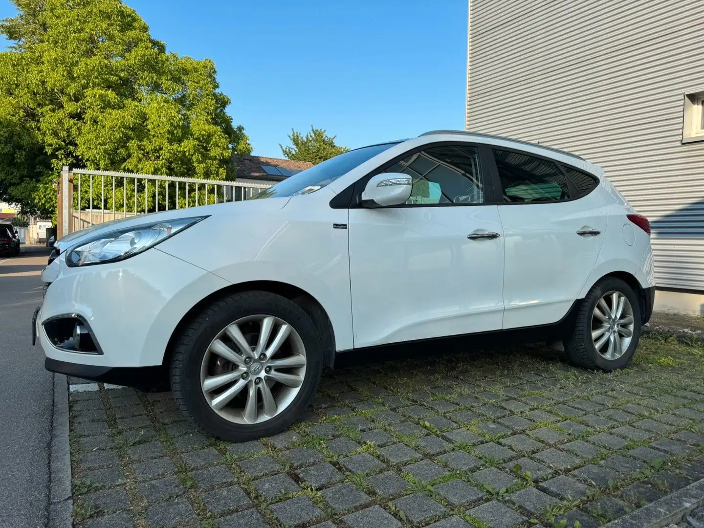 Hyundai iX35 *Style*Automatik*TÜV*Klima*2.0*Euro5* Weiß - 2