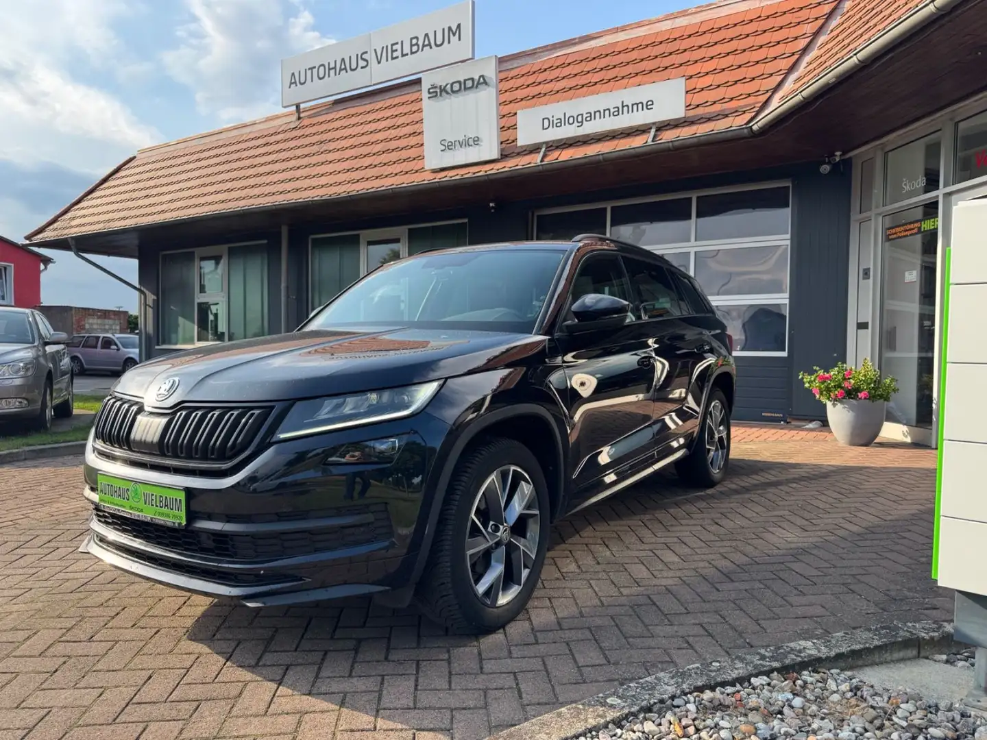 Skoda Kodiaq Sportline 1,5 TSI DSG -Navi-Pano.-Kamera- Negro - 2