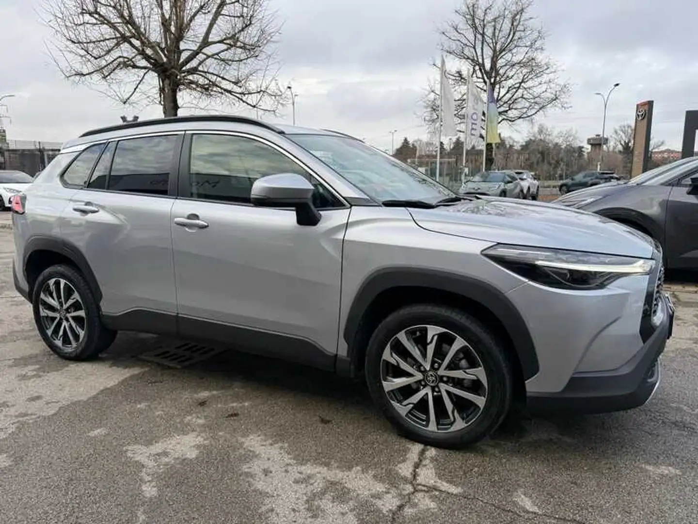 Toyota Corolla Cross 1.8h Trend 2wd 140 CV e-cvt Argent - 2