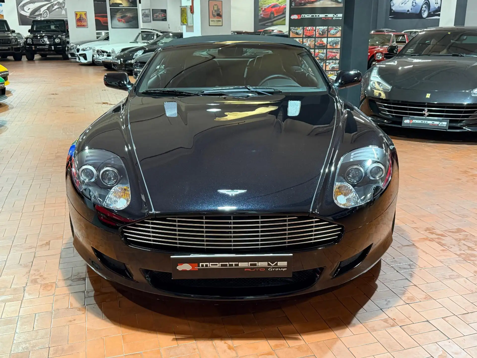 애스턴마틴 DB9 2006 검정 사진 2