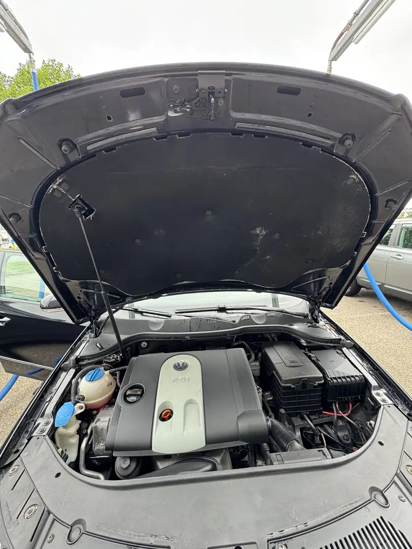 Volkswagen Passat 1.6 FSI Trendline Zwart - 2