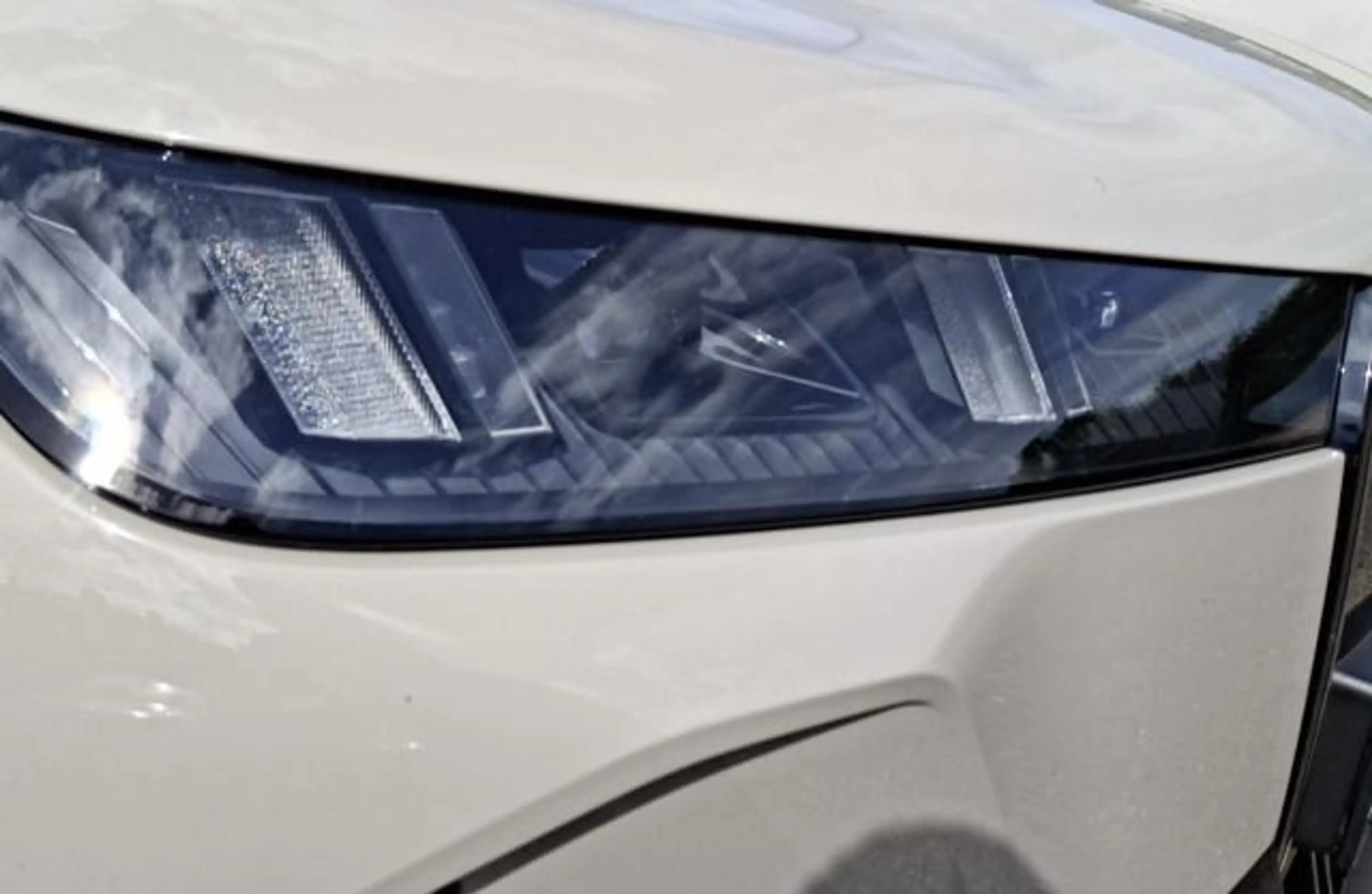 BMW iX M70 xDrive Sky Lounge Driving Assistant Pro S — photo 3