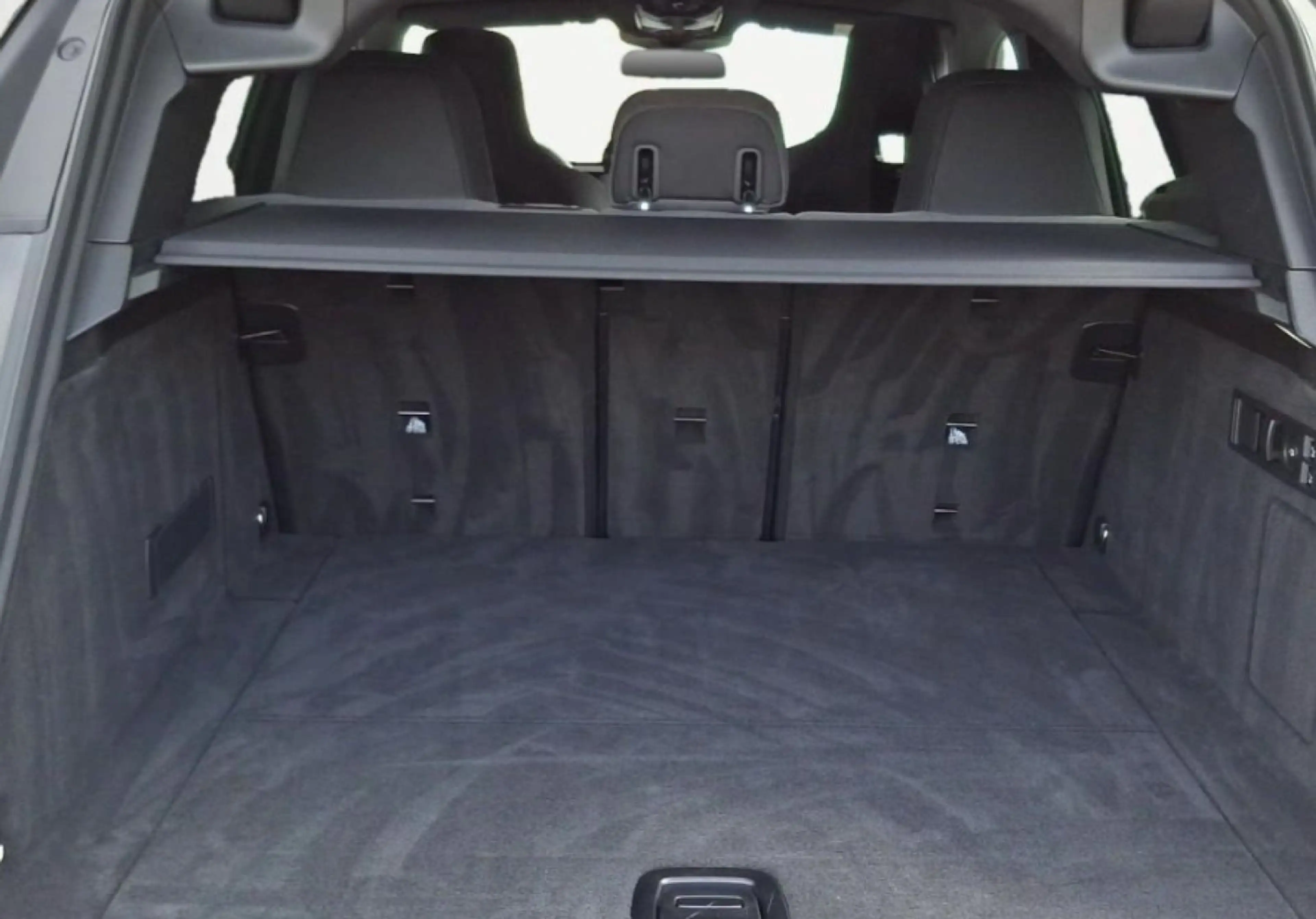 BMW iX M70 xDrive Sky Lounge Driving Assistant Pro S — photo 15