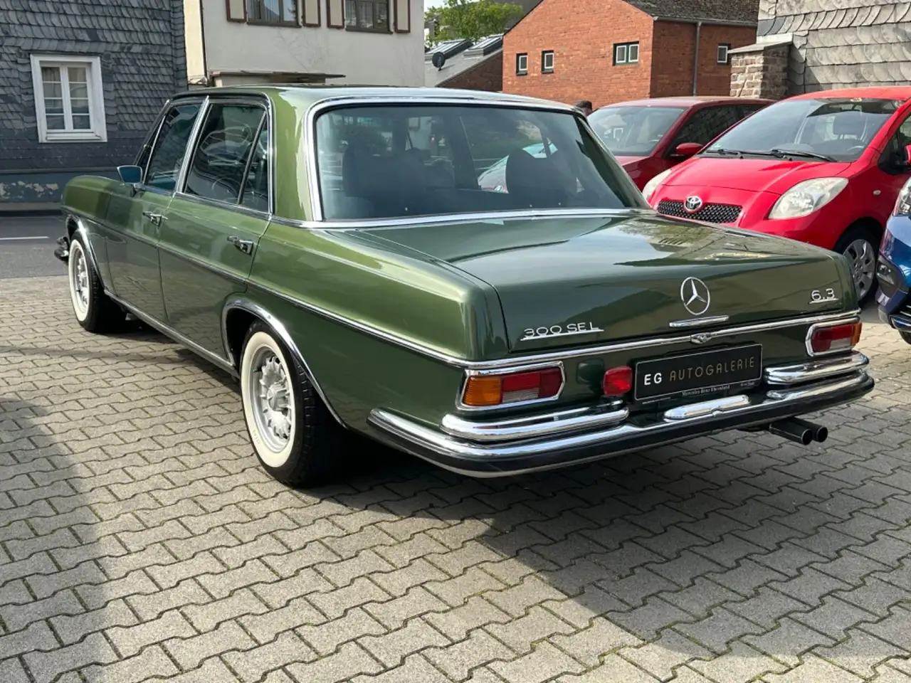 Mercedes-Benz 300 SEL 6.3 V8, foto 8