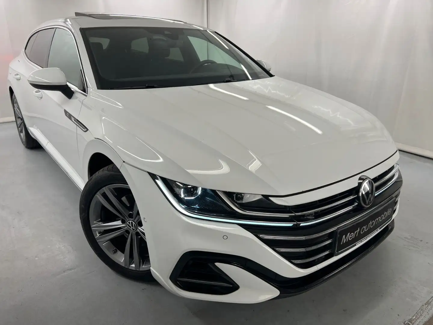 Volkswagen Arteon Shooting Brake R-Line*PANO*ACC*TOTW*MATRI Wit - 1