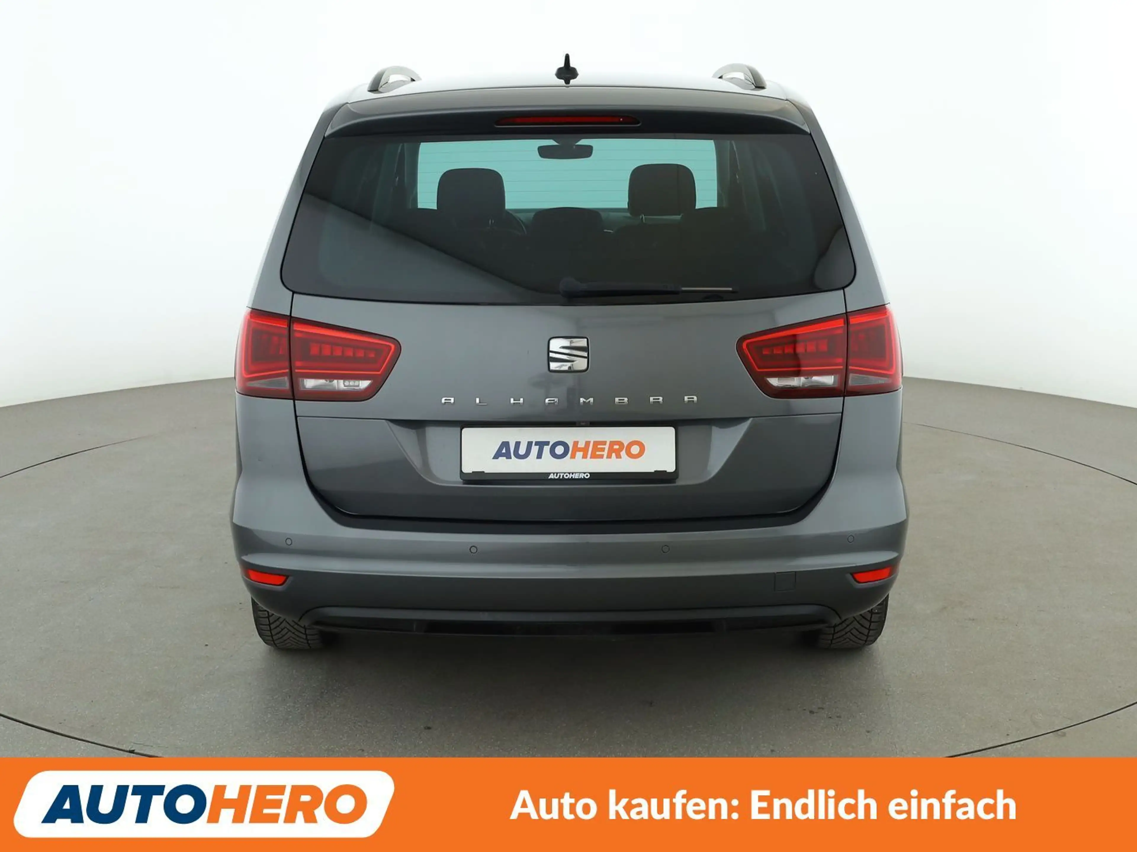 SEAT Alhambra 1.4 TSI Style Aut.*NAV*TEMPO*CAM*PDC*SHZ*AHK*ALU* — photo 5