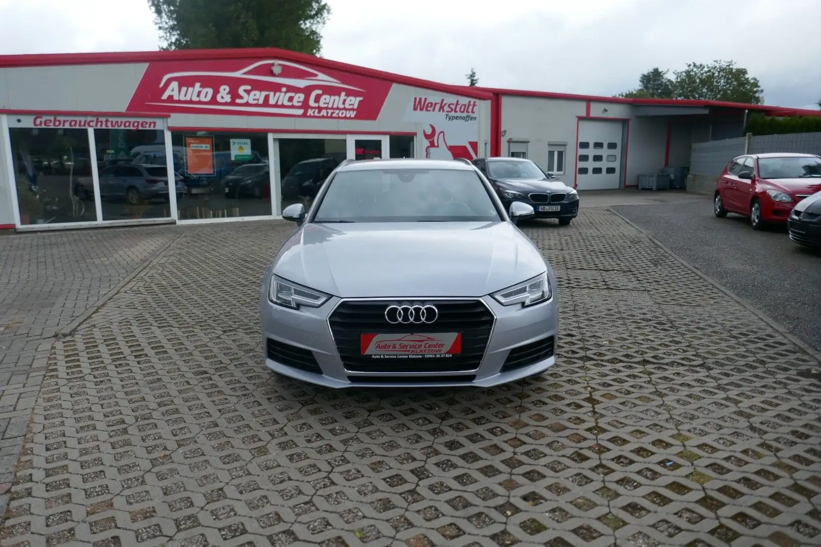 Audi A4 2.0 TFSI Avant AUTOMATIK SHZ NAVI Argent - 2