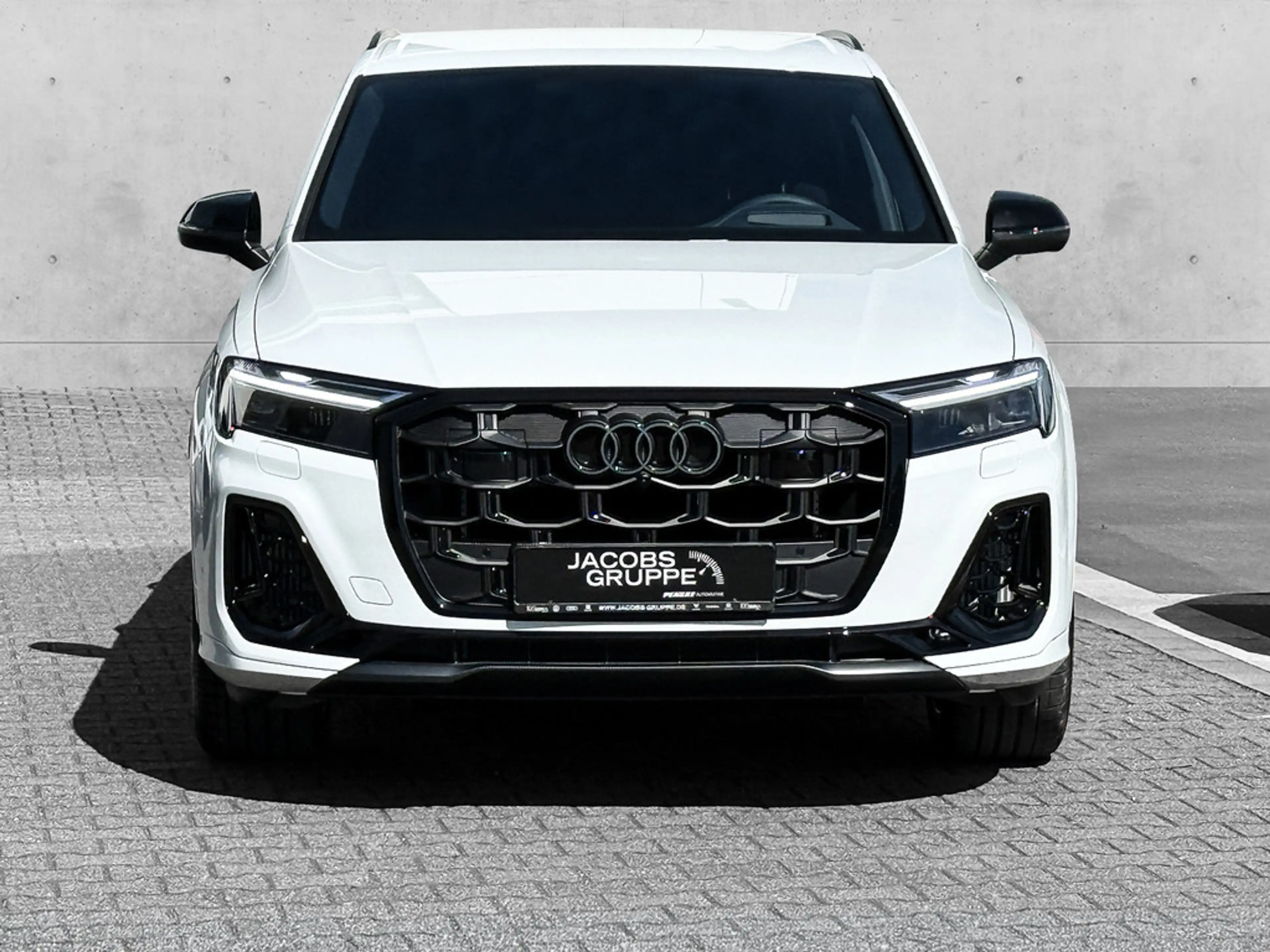 Audi SQ7 SUV TFSI 373 kW tiptronic AHK, Schwarzpaket, Standklima, Matrix — photo 4