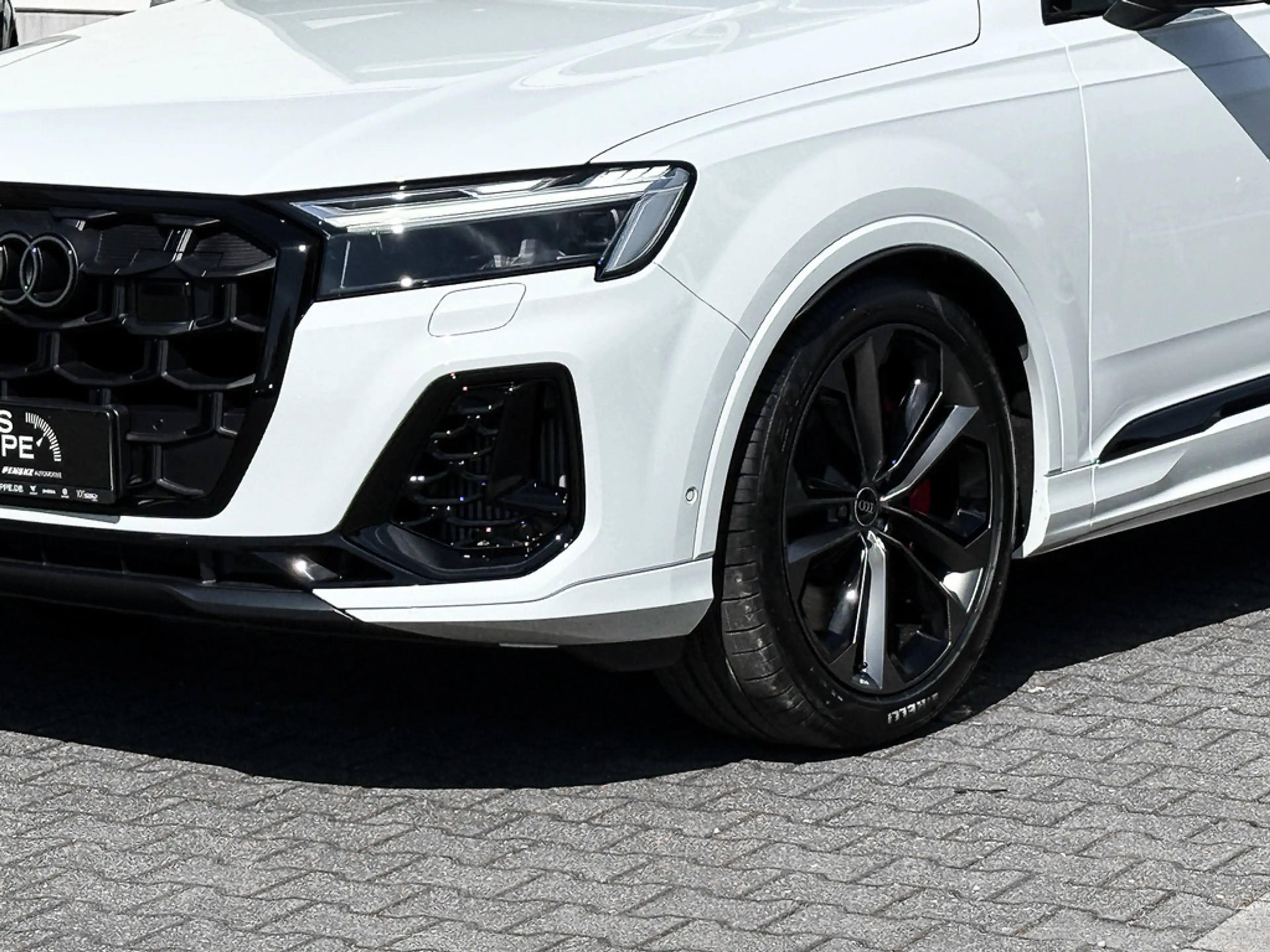 Audi SQ7 SUV TFSI 373 kW tiptronic AHK, Schwarzpaket, Standklima, Matrix — photo 6