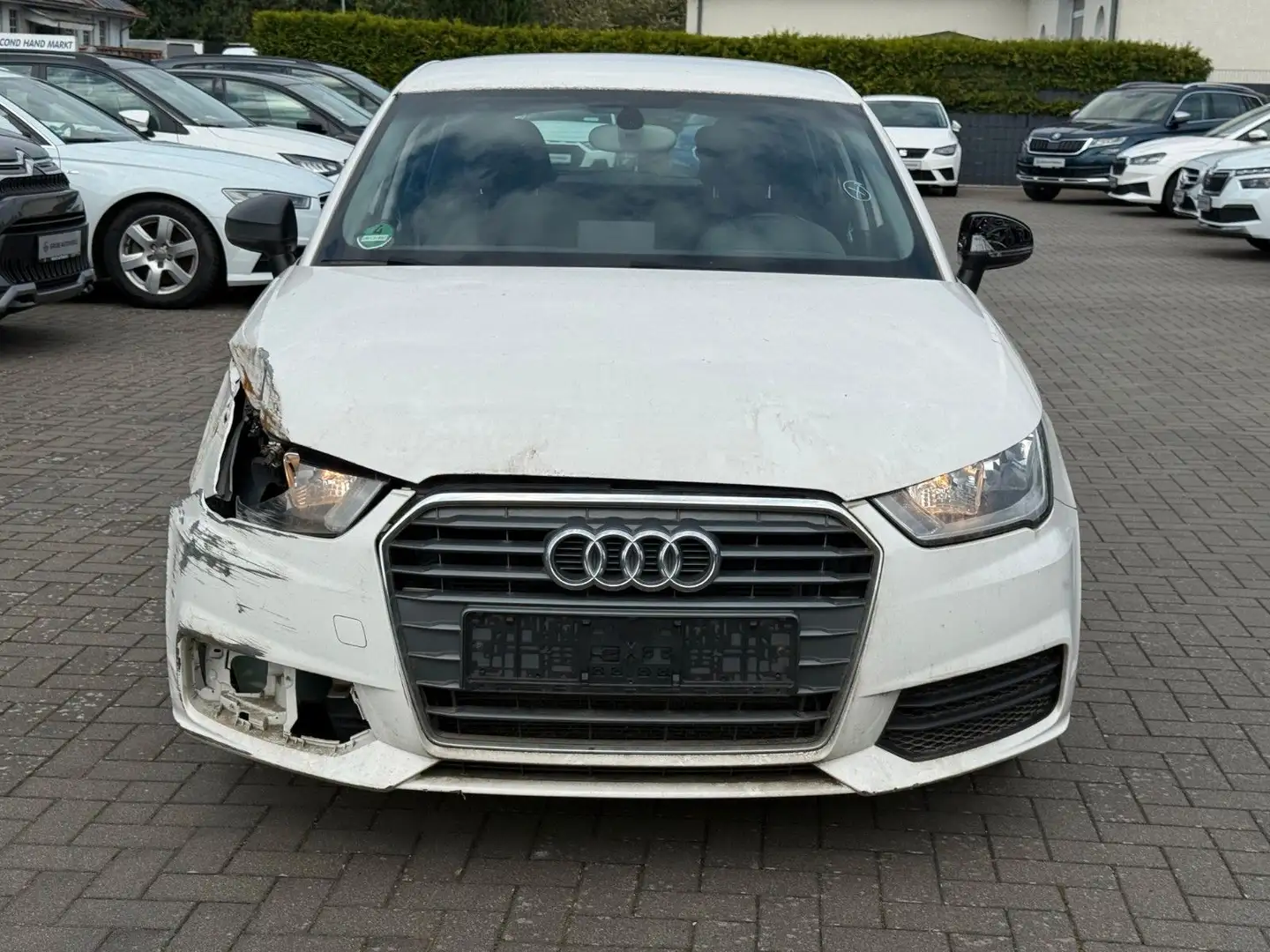 Audi A1 Sportback 70kW 5-Gang 4 Türen Weiß - 2