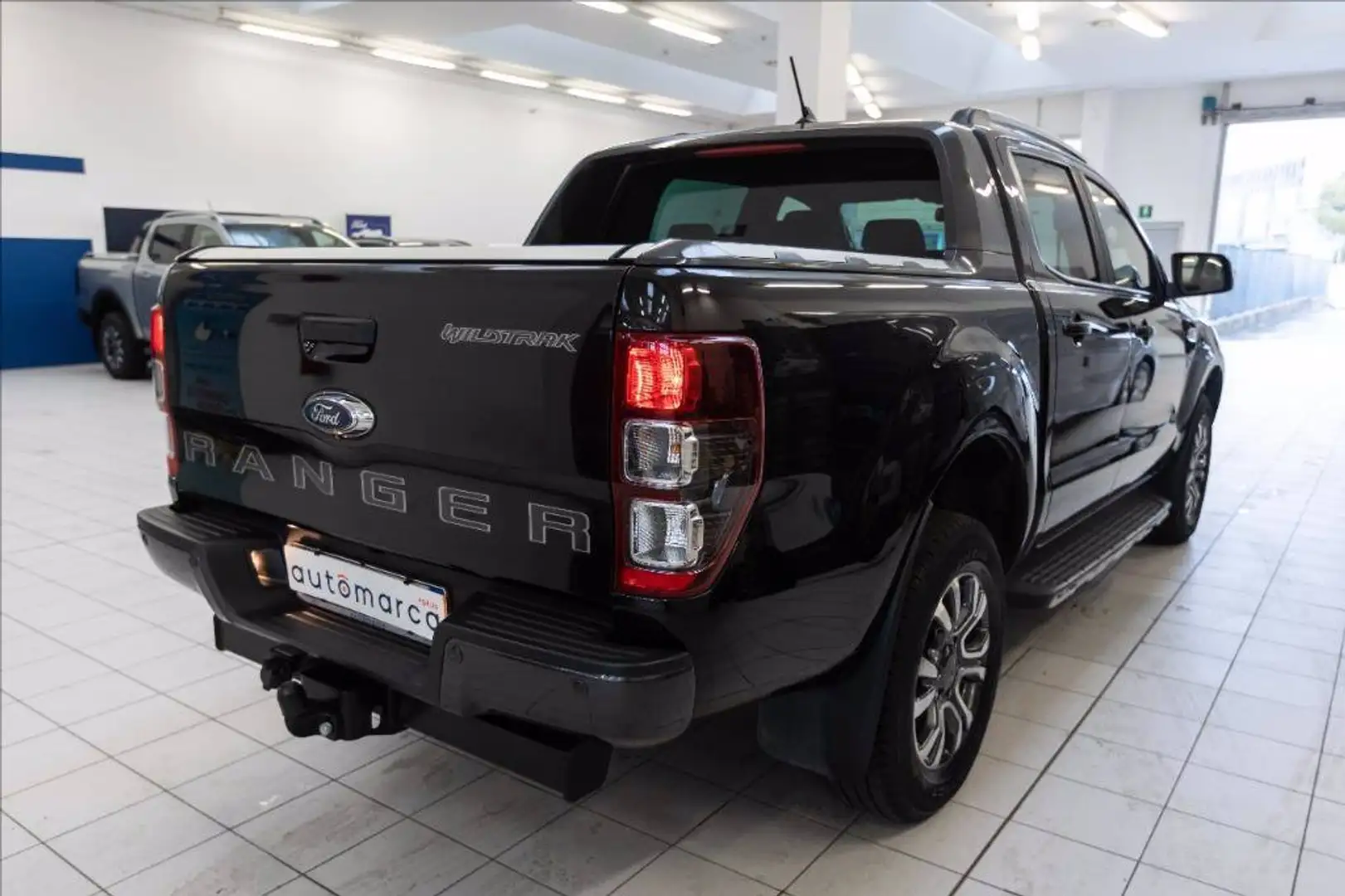 Ford Ranger 2.0 ecoblue double cab Wildtrak 213cv auto Nero - 2