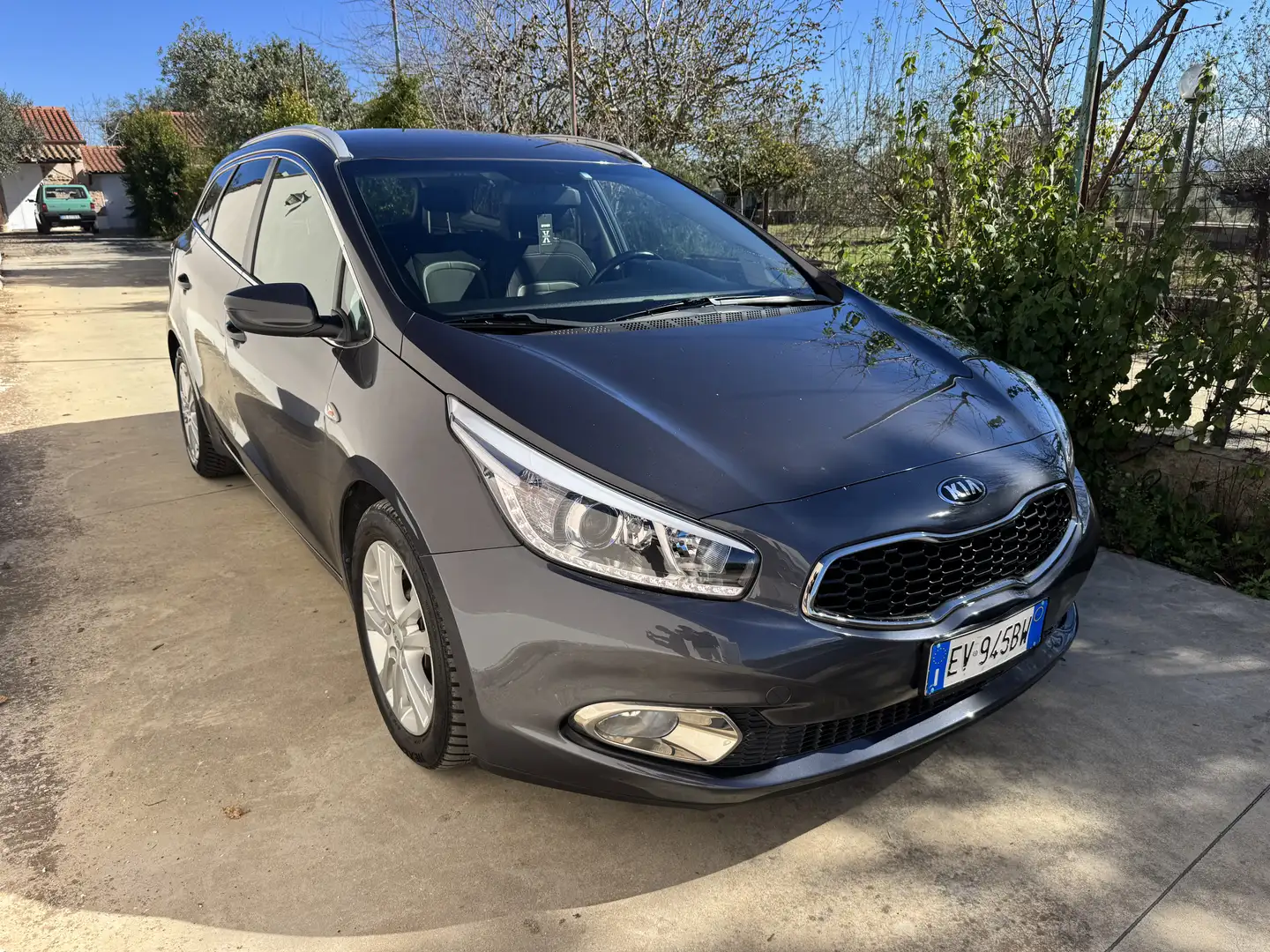 Kia Ceed / cee'd ceed II 2012 SW SW 1.6 crdi Cool 110cv my13 Gris - 1