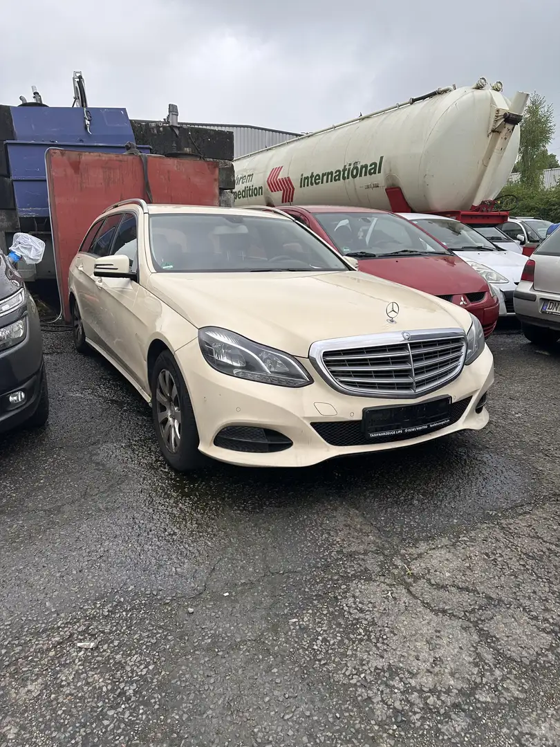 Mercedes-Benz E 200 T BlueTEC 7G-TRONIC Edition - 1