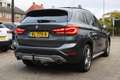 BMW X1 XDRIVE 20i HIGH EXEC | AUT | PANO | LEDER | CAMERA Grijs - thumbnail 2