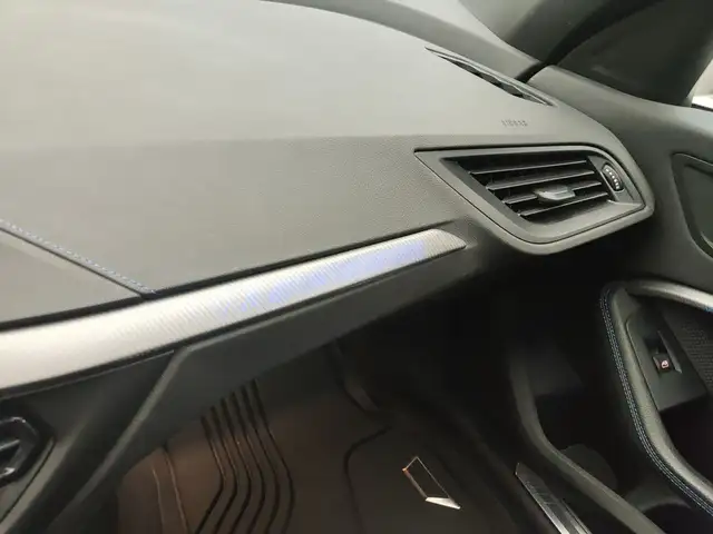 BMW 1 Series view 22
