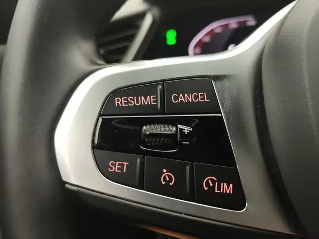 BMW 1 Series view 14