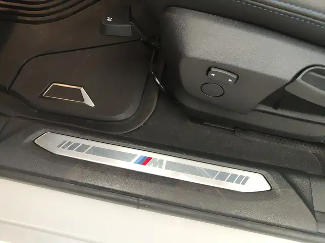 BMW 1 Series view 24