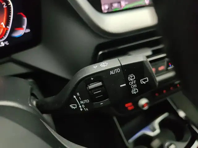 BMW 1 Series view 16