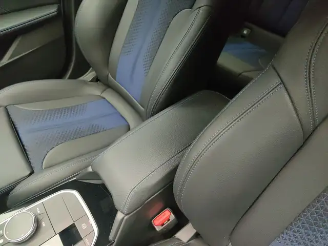 BMW 1 Series view 27