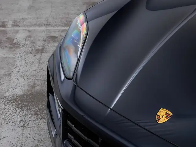 Porsche Cayenne view 4