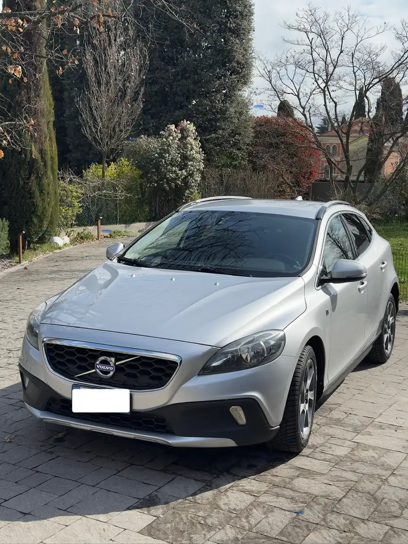 Volvo V40 Cross Country 1.6 d2 Ocean Race - 1