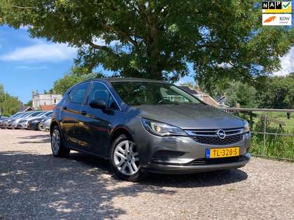 Opel Astra 1.0 Business+ | Cruise + Airco nu € 6.975,-!!!