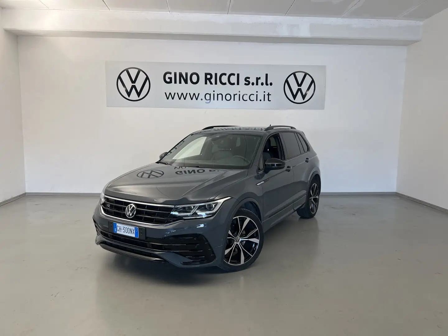 Volkswagen Tiguan 2.0 TDI 150CV SCR DSG R-Line Grigio - 1