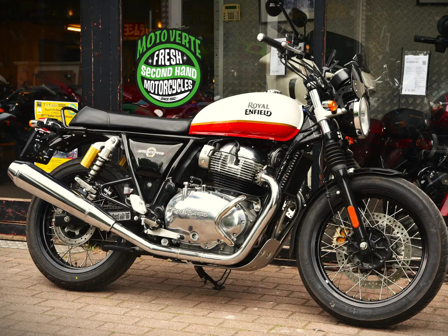 Royal Enfield Interceptor ***MOTO VERTE*** Blanco - 1
