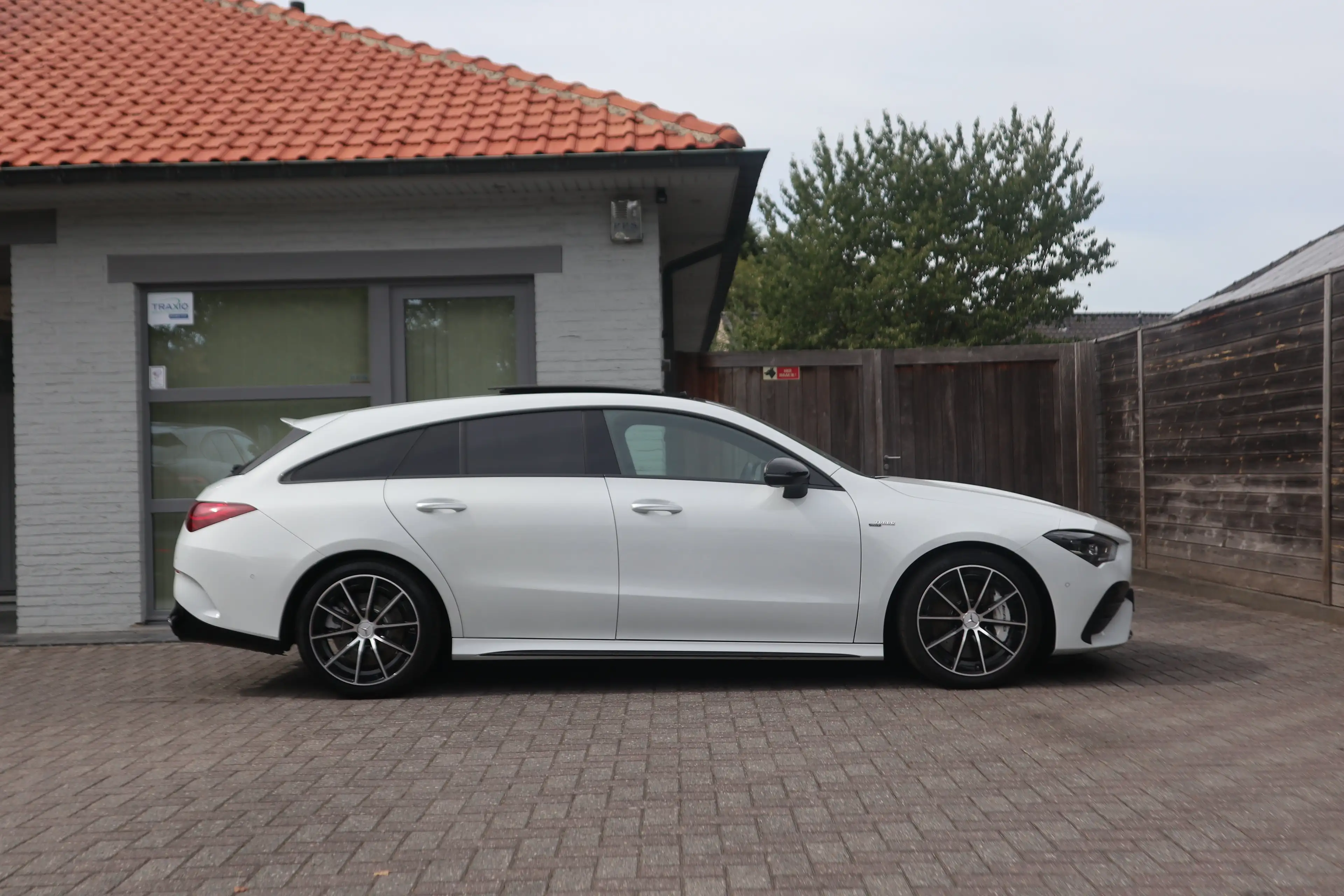 Mercedes-Benz CLA 35 AMG 4-Matic/facelift/1eig/Panodak/Camera/Night/Multi — photo 2