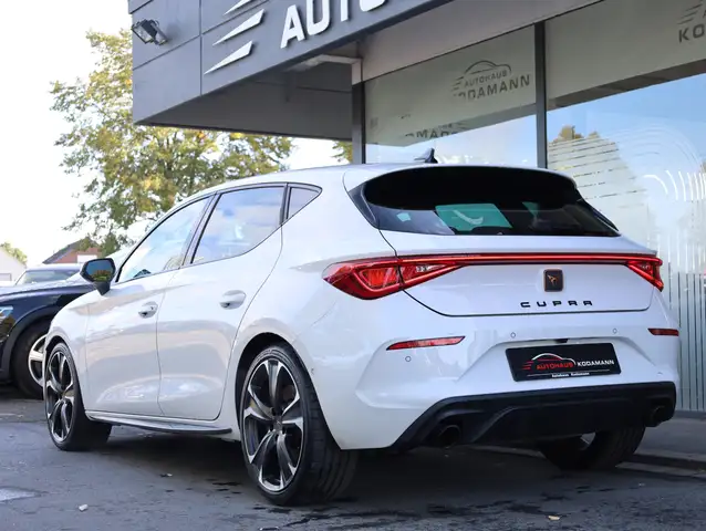 Cupra Leon view 8