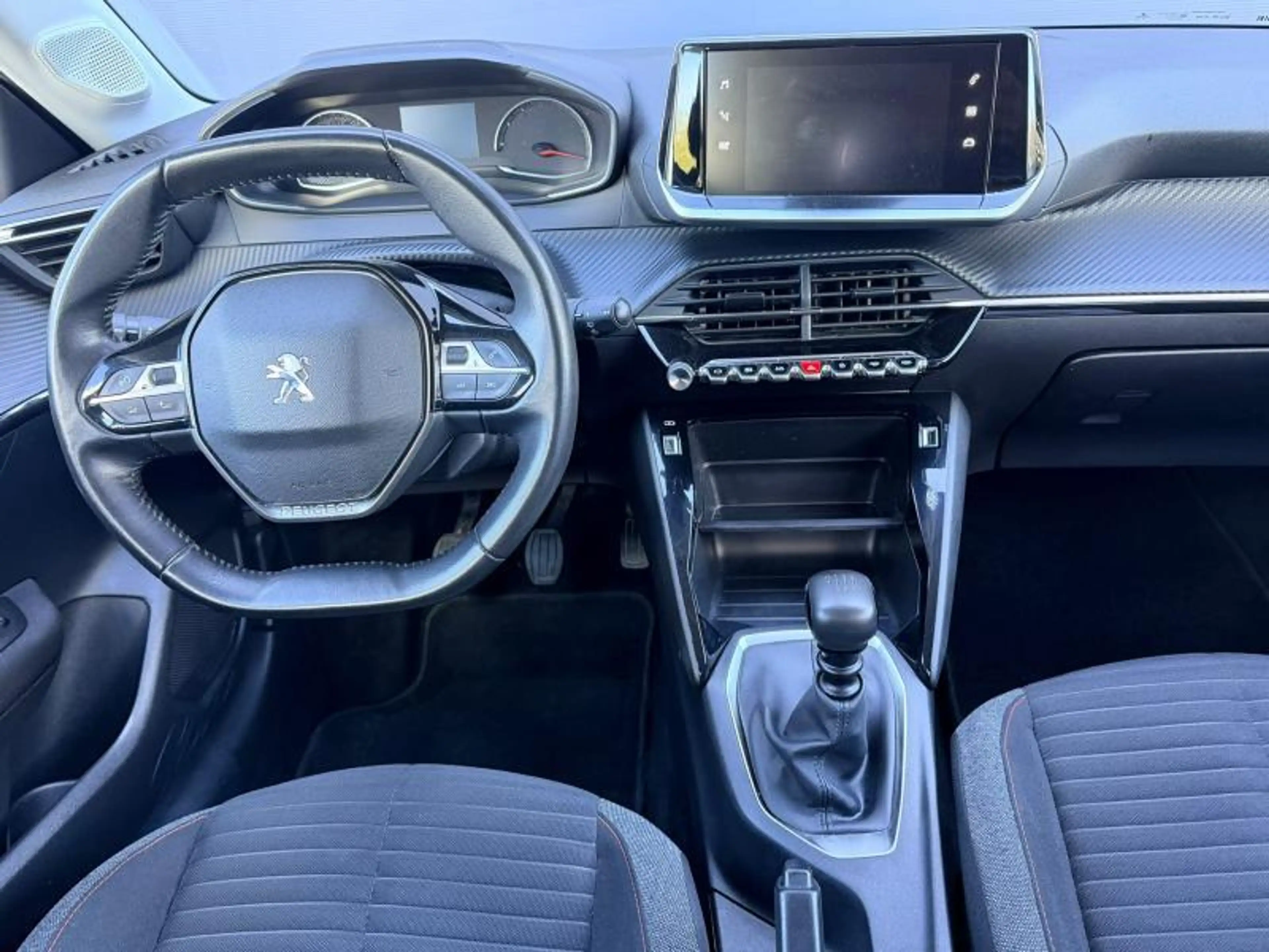 Peugeot 208 Active / 1.5 BlueHDi / GPS — photo 5