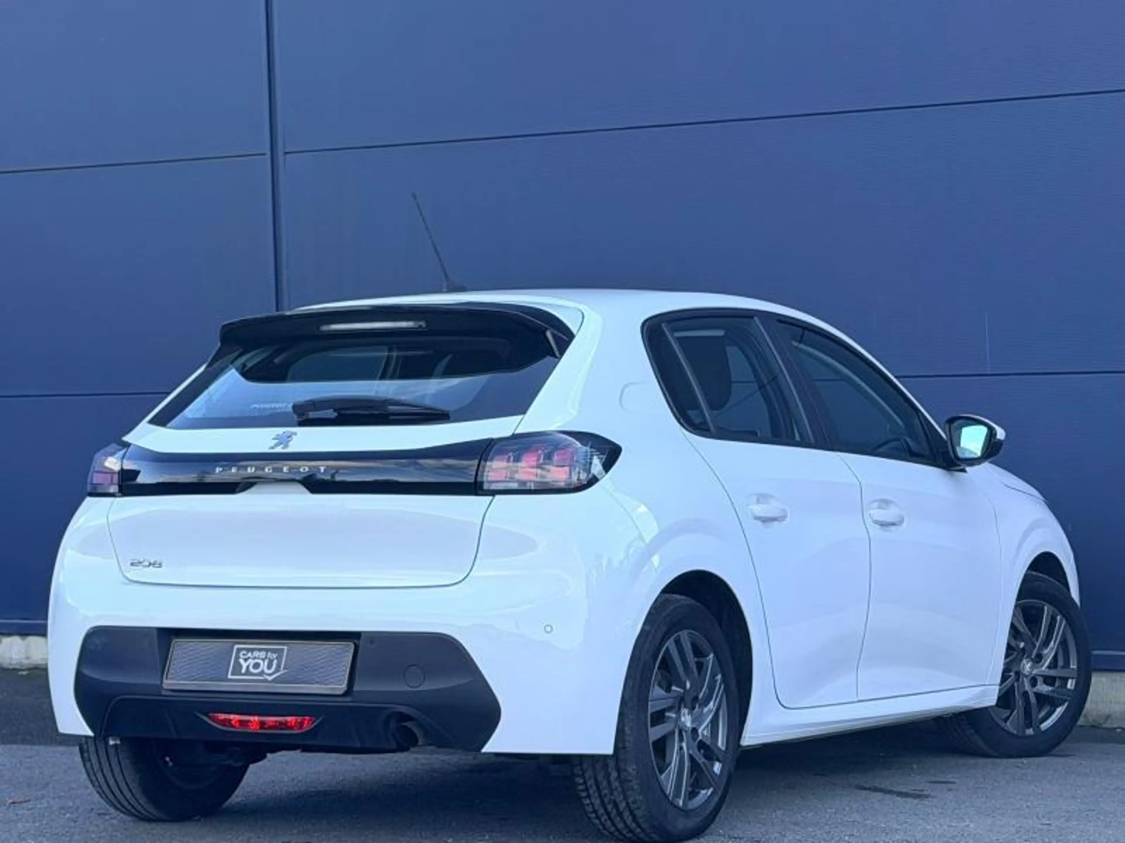 Peugeot 208 Active / 1.5 BlueHDi / GPS — photo 3