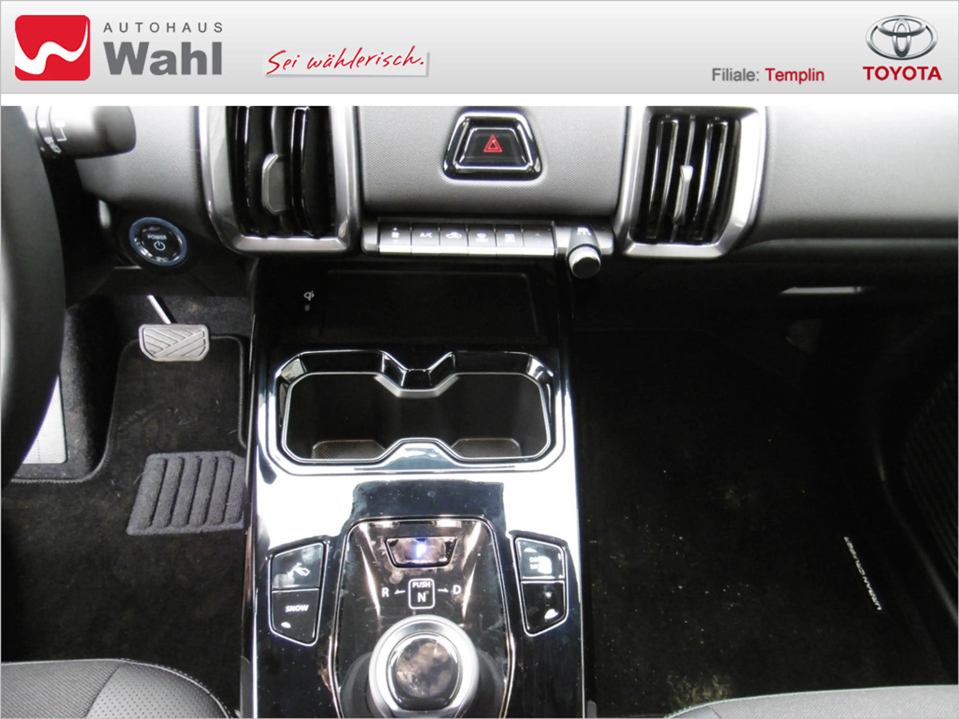 Toyota Urban Cruiser 128 kW FWD Lounge — photo 12