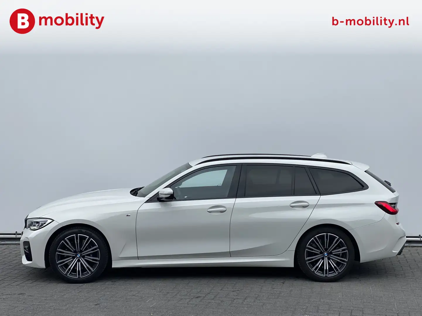 BMW 330 3-serie Touring 330d High Executive M-sport Automa White - 2