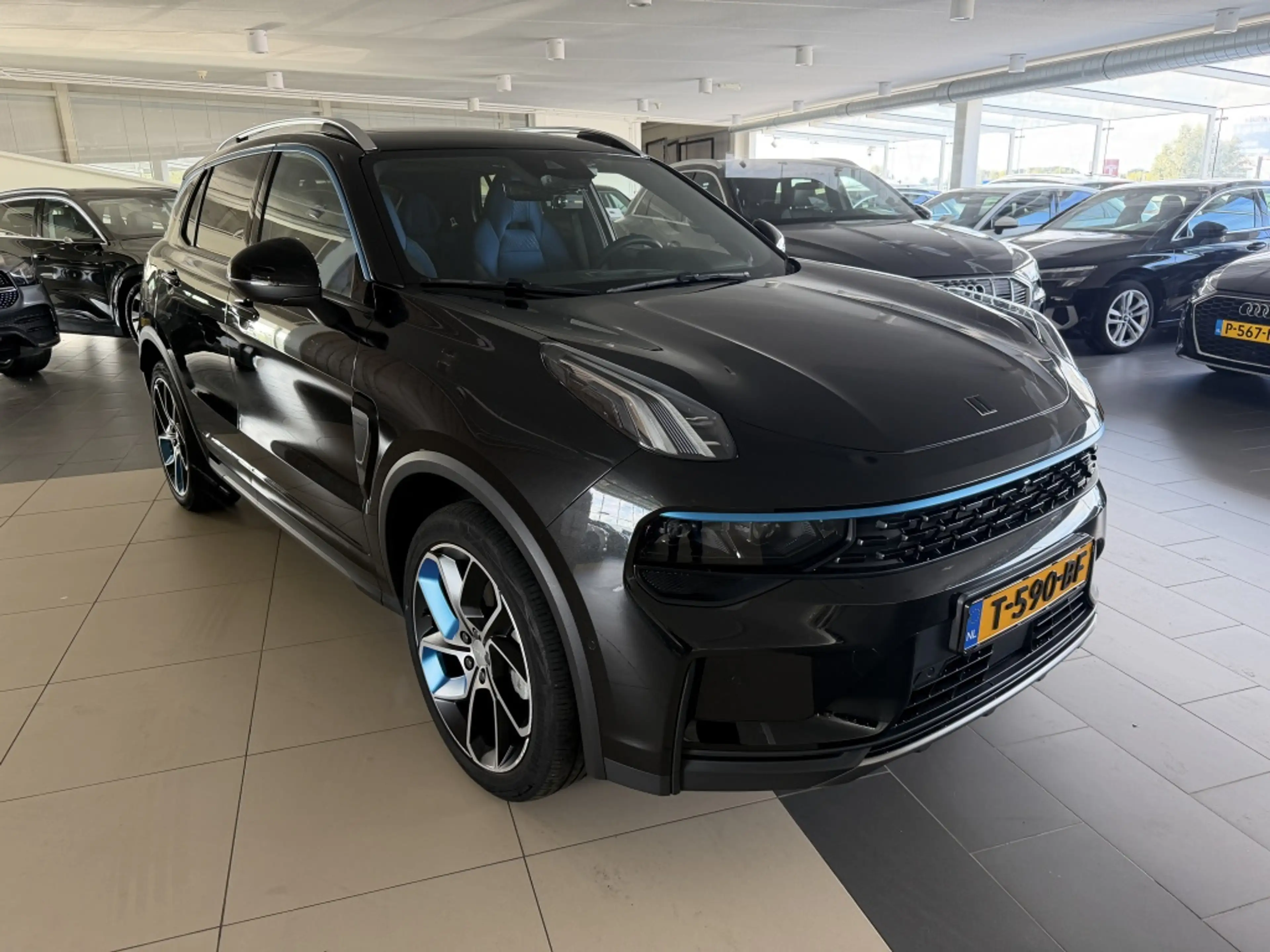 Lynk & Co 01 1.5 SOH 97,93 — photo 2