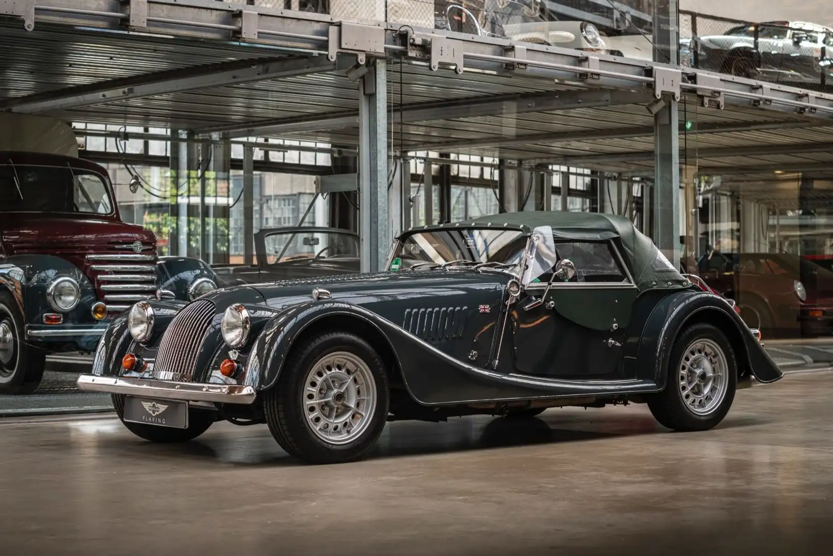 Morgan Plus 8 4.6 - Sonderfarbe - Radio - Kauffelt Grau - 2