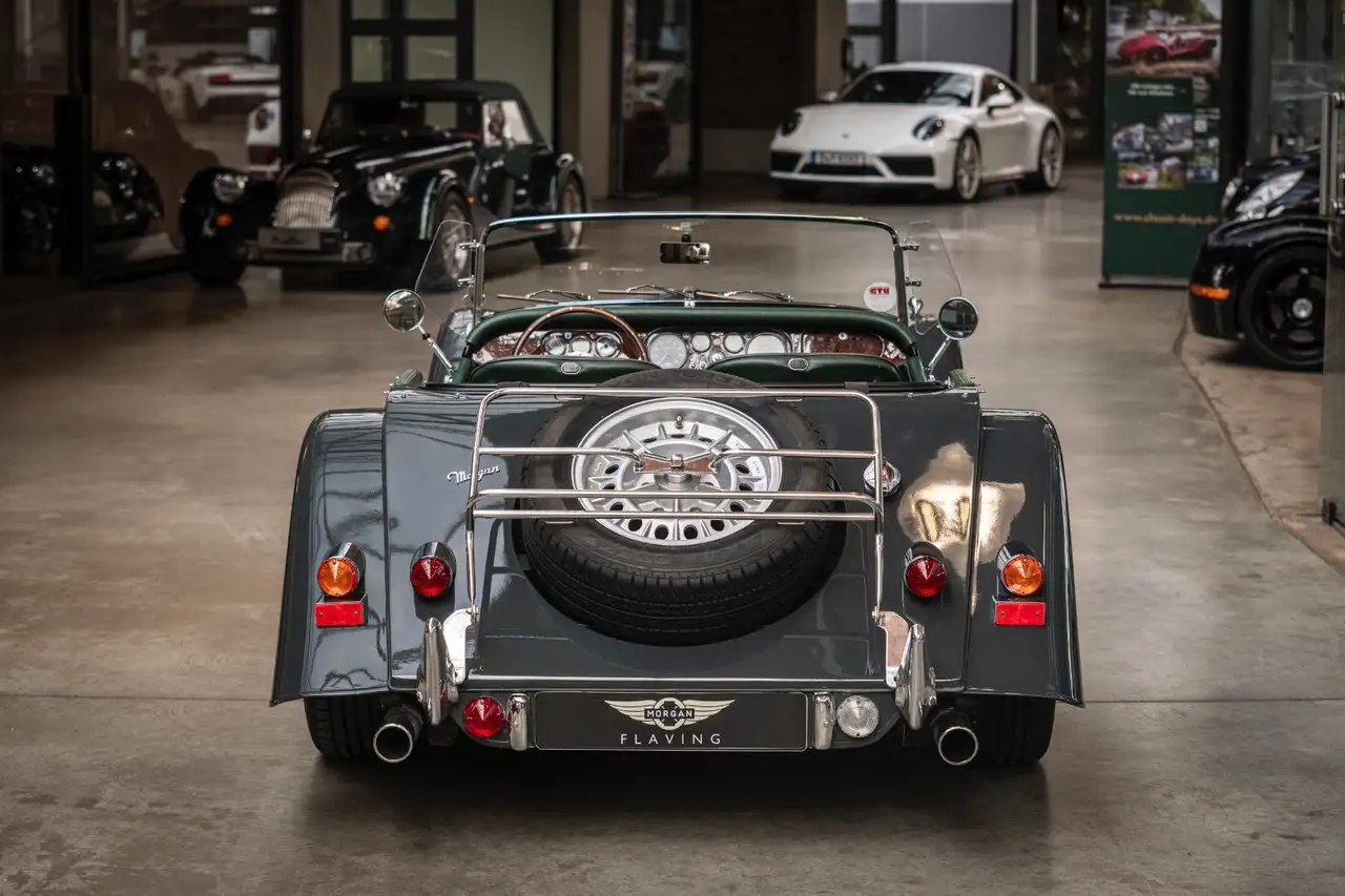 Morgan Plus 8 4.6 - Sonderfarbe - Radio - Kauffelt, foto 11