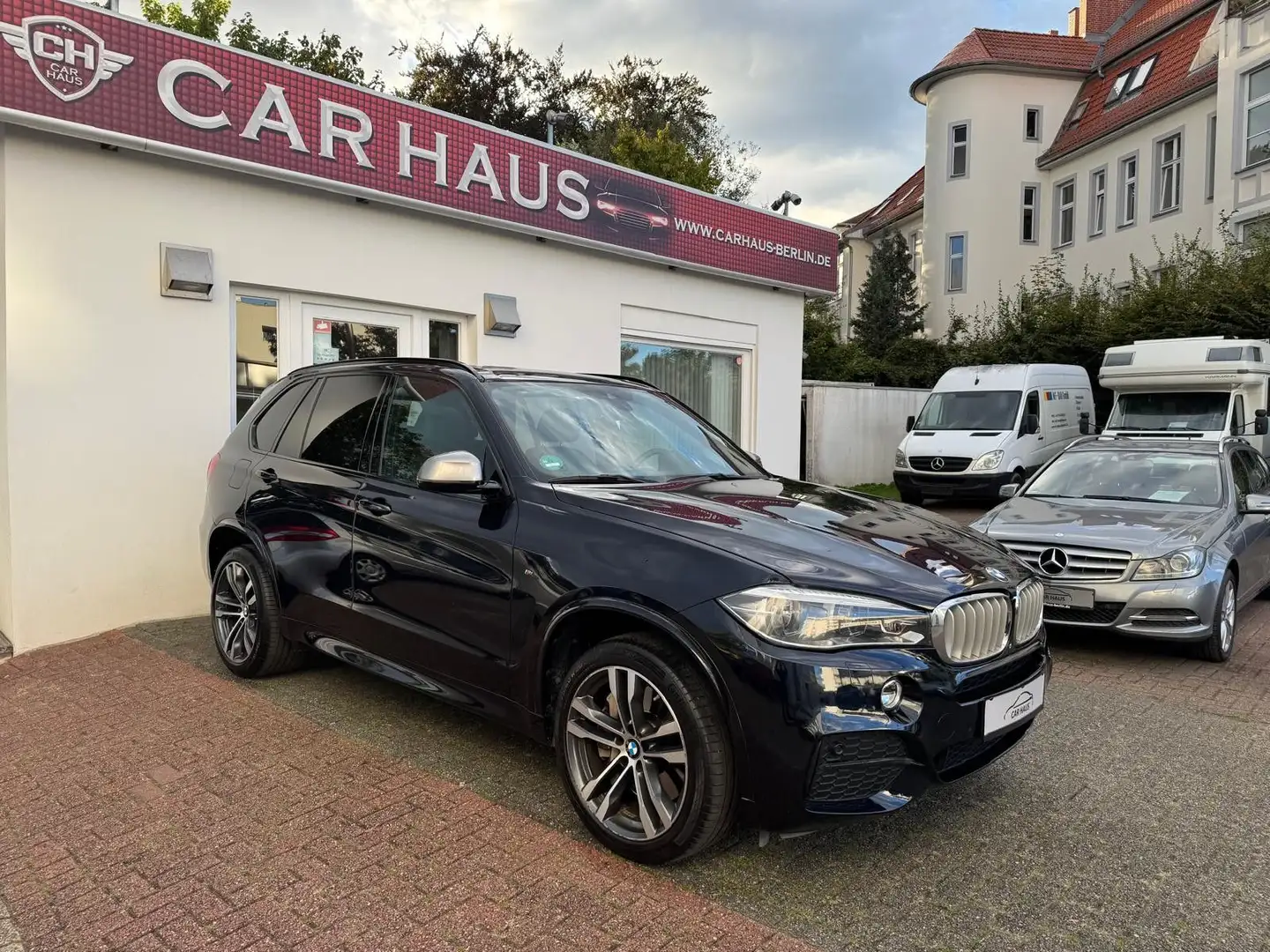 BMW X5 M50 d M-Paket Bleu - 1